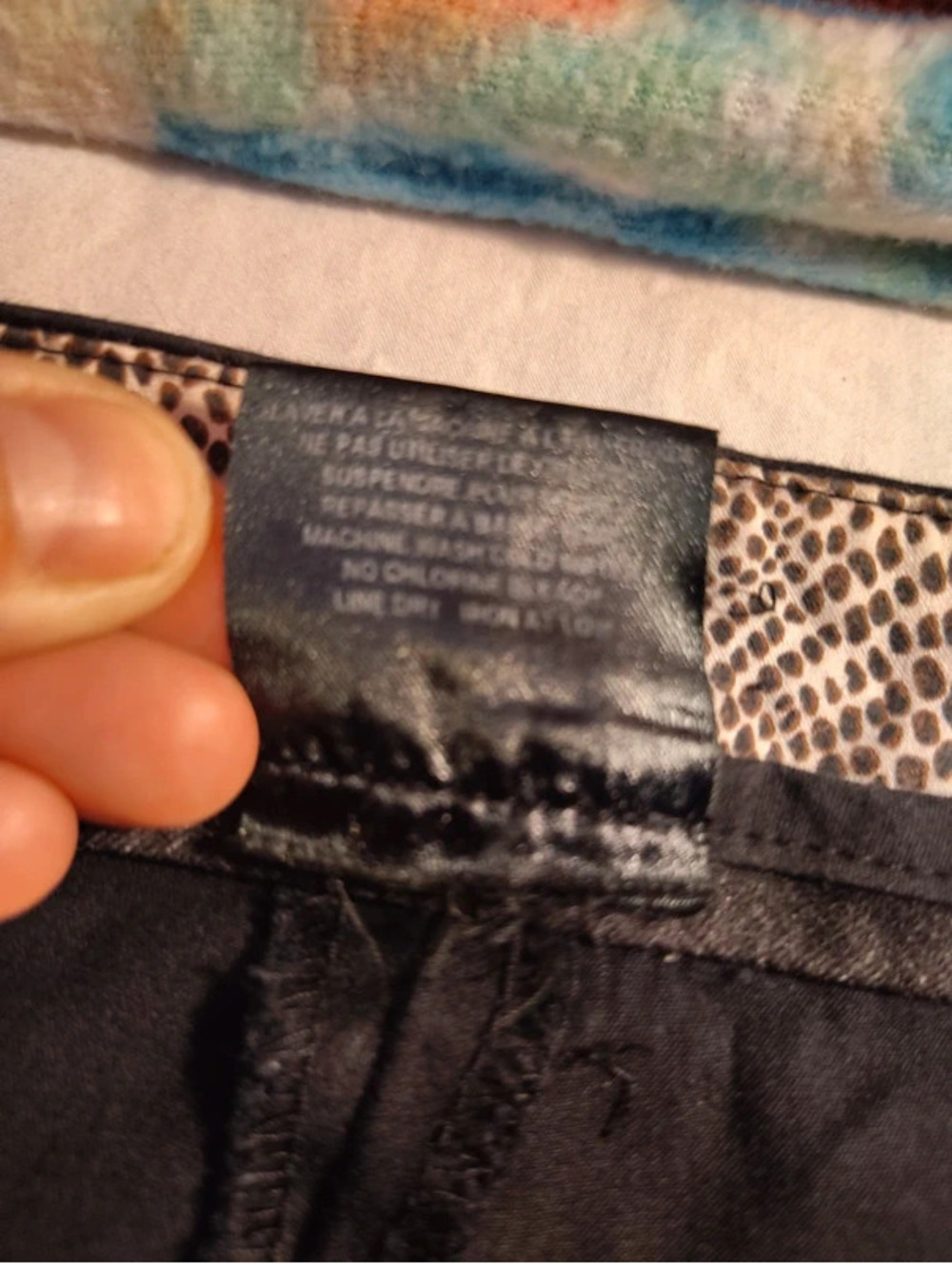 Urban Outfitters - Picture 4 of 10